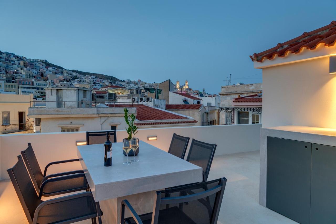 The Heart Of Syra - Your Home In Ermoupolis Екстер'єр фото