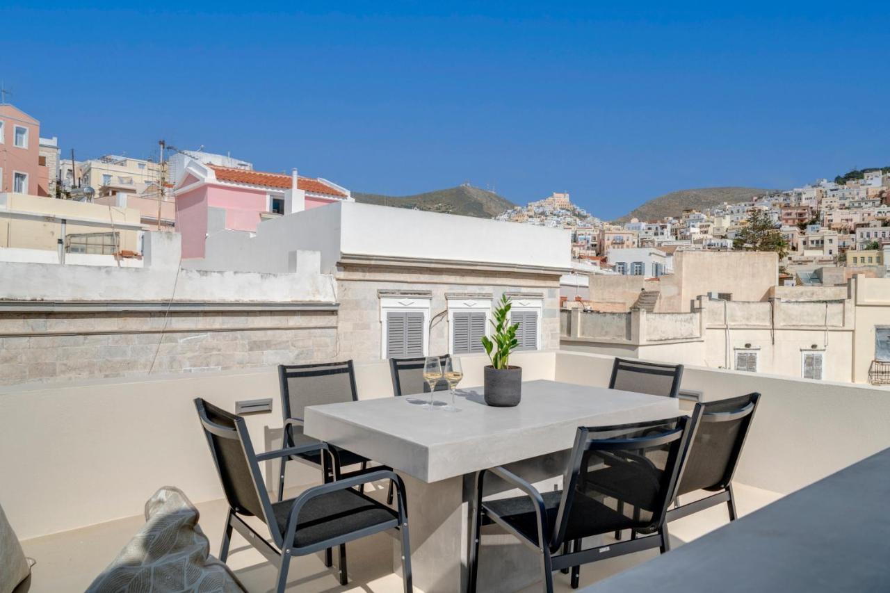 The Heart Of Syra - Your Home In Ermoupolis Екстер'єр фото