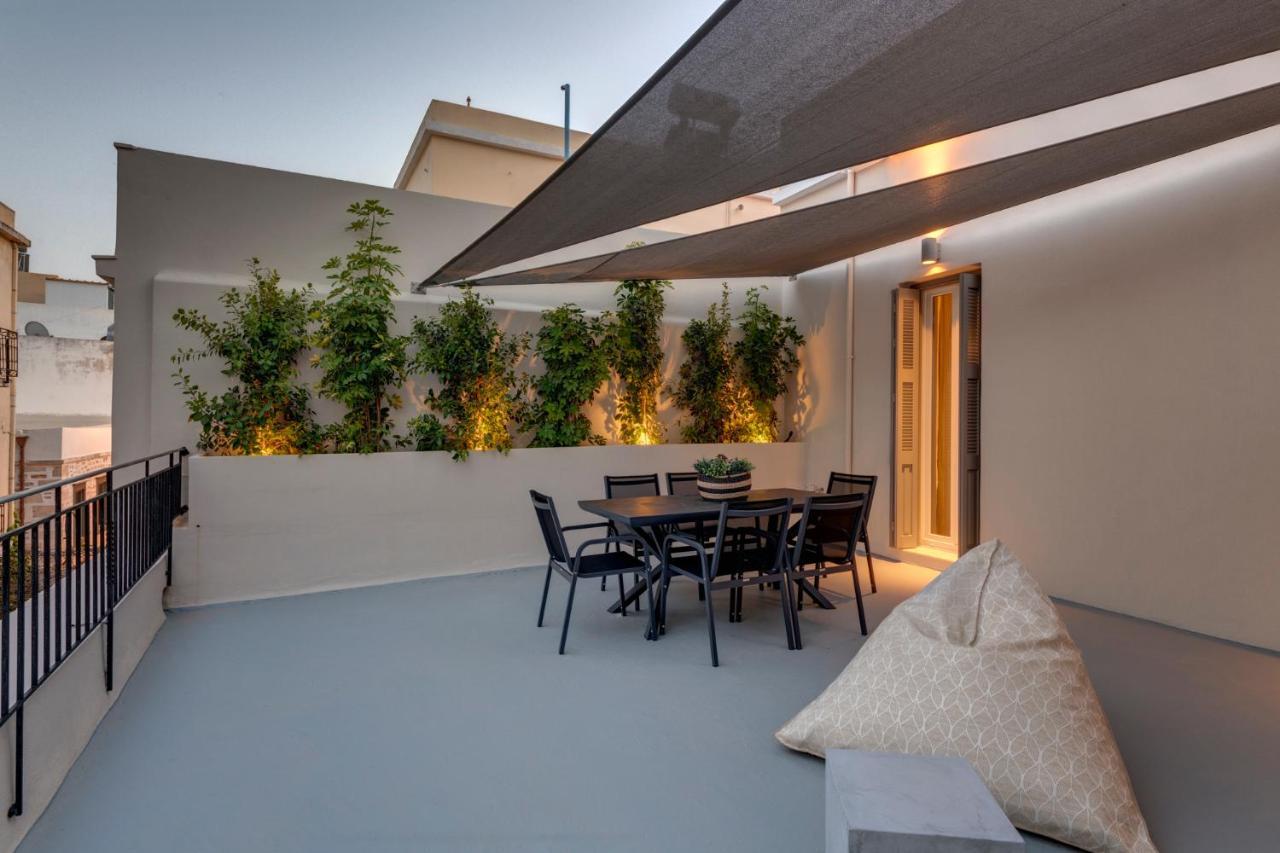 The Heart Of Syra - Your Home In Ermoupolis Екстер'єр фото