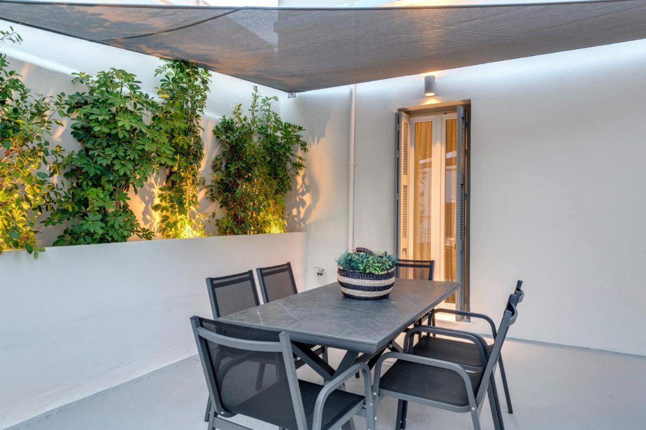 The Heart Of Syra - Your Home In Ermoupolis Екстер'єр фото
