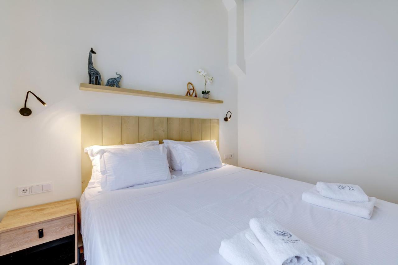 The Heart Of Syra - Your Home In Ermoupolis Екстер'єр фото